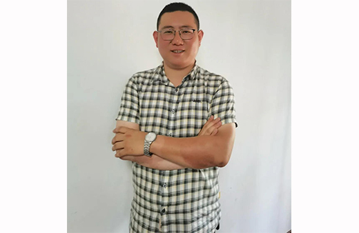 “世”在人為 | 世友地板江蘇興化經(jīng)銷商都滿宇：擼起袖子加油干，你就會成功